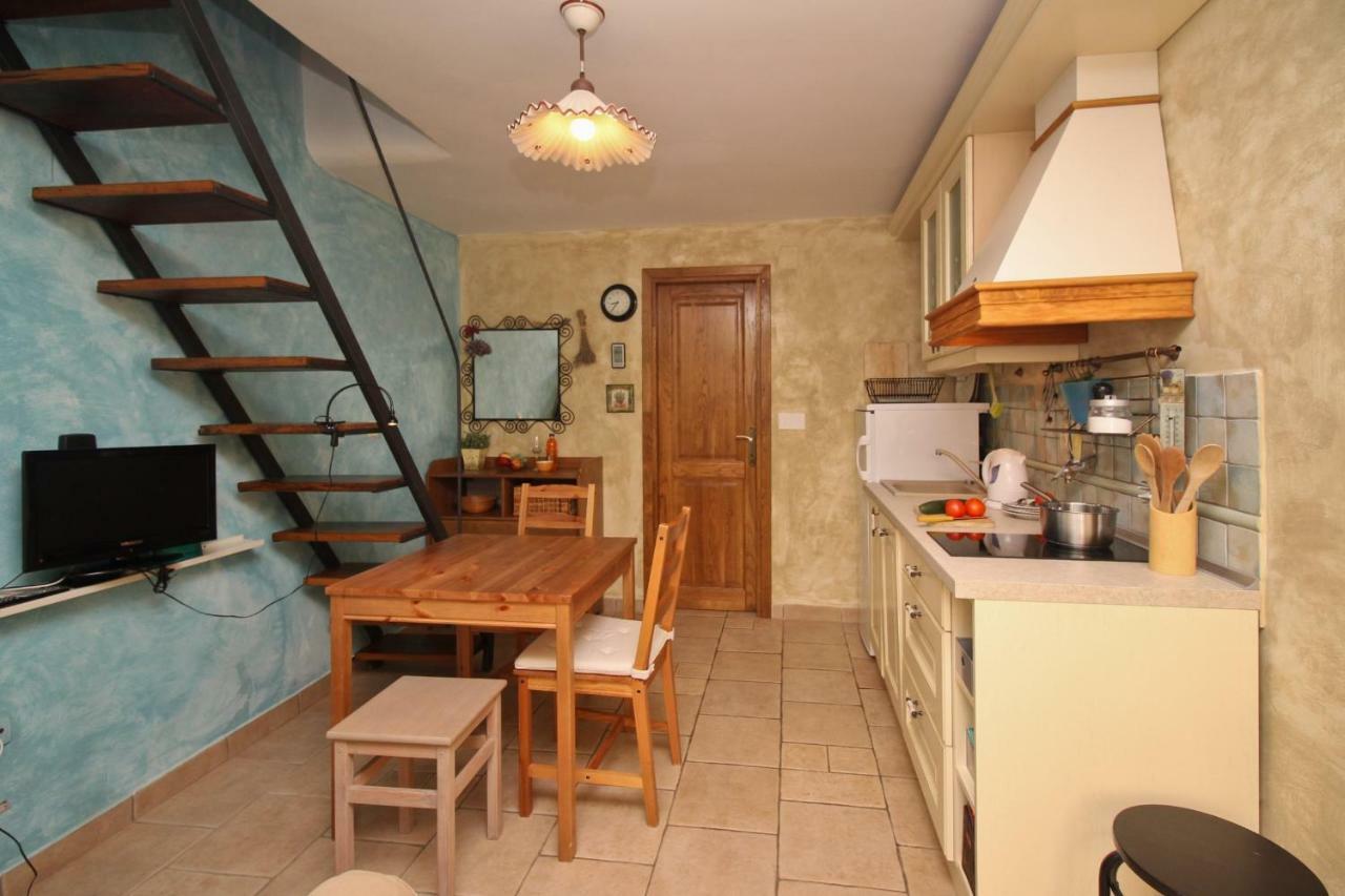 Apartment Olive Garden Punat Ngoại thất bức ảnh