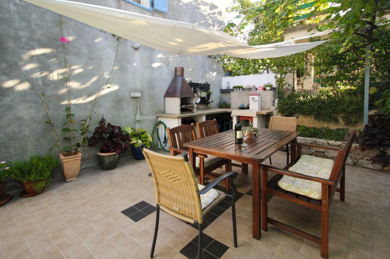 Apartment Olive Garden Punat Ngoại thất bức ảnh
